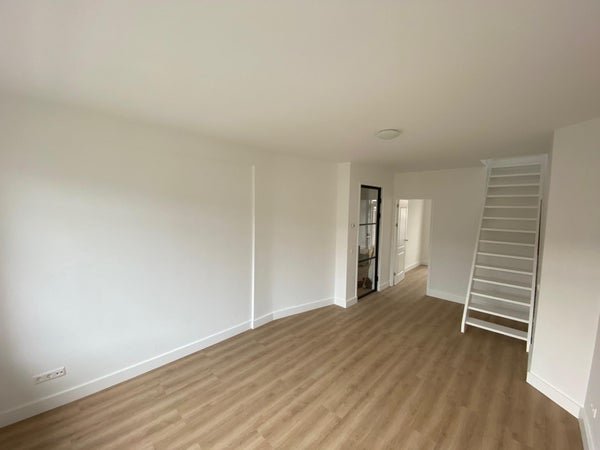 For rent: Flat Maasstraat in Amsterdam
