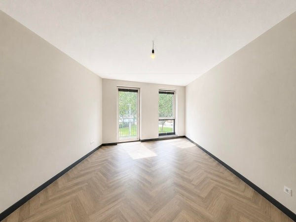 For rent: Flat Schiedamsesingel in Rotterdam