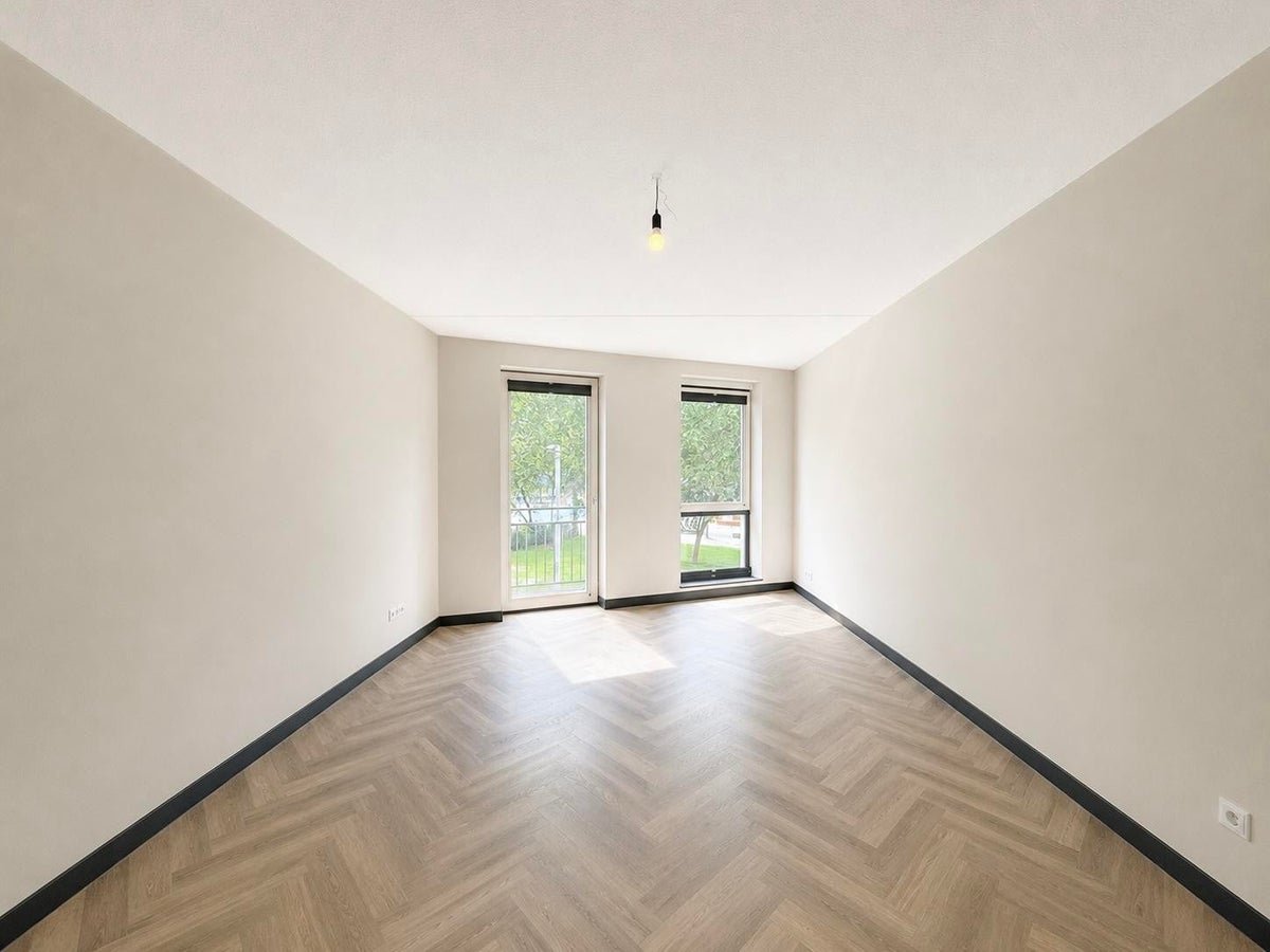 For rent: Flat Schiedamsesingel in Rotterdam