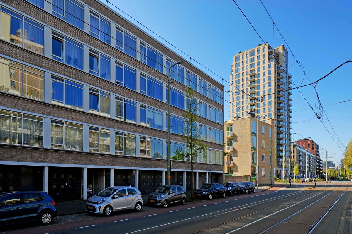 For rent: Flat Escamplaan in Den Haag