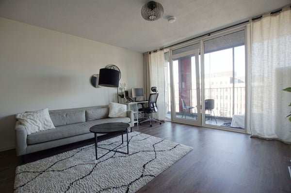 For rent: Flat Kruisplein in Rotterdam