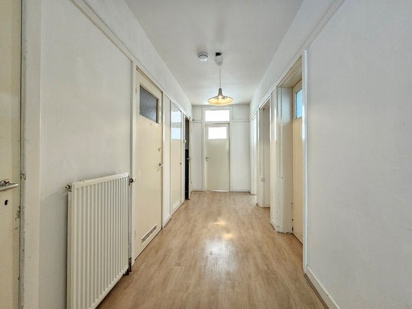 For rent: Flat Roerstraat in Amsterdam