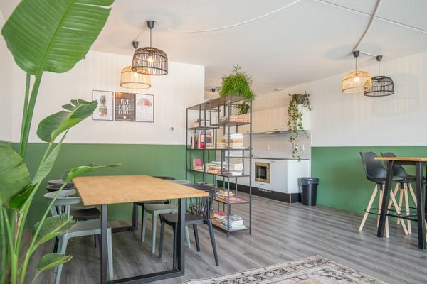 For rent: Flat Brede Hilledijk 128 E in Rotterdam