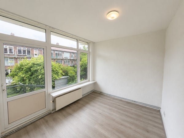 For rent: Room Dorpsweg in Rotterdam