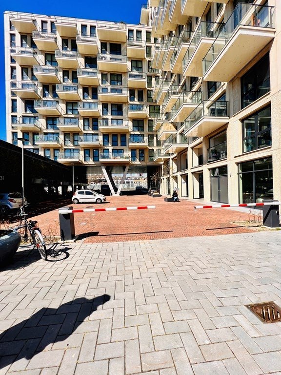 For rent: Flat Laakweg 30 V in Den Haag