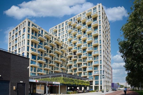 For rent: Flat Laakweg 30 V in Den Haag