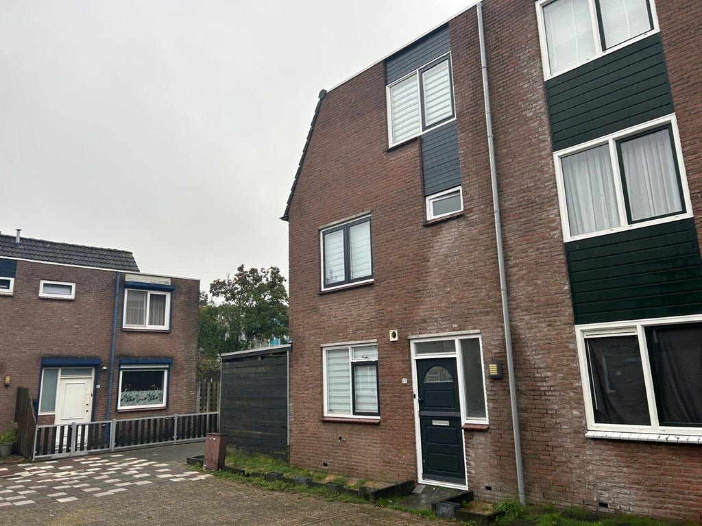 For rent: House Walstroodonk 22 in Spijkenisse