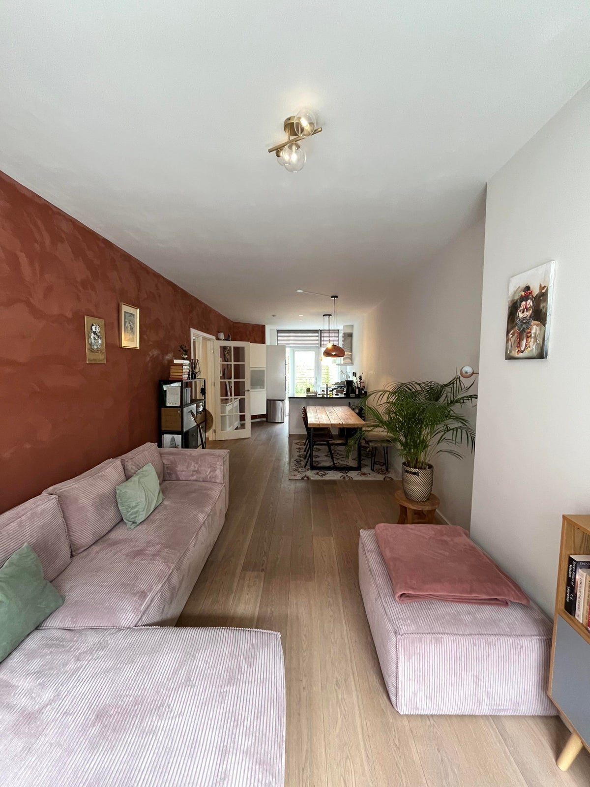 For rent: Flat Hendrik van Deventerstraat in Den Haag
