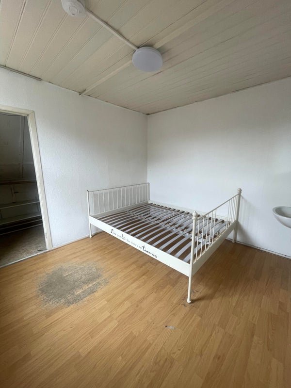For rent: Room Veldhovenring 90 2 in Tilburg