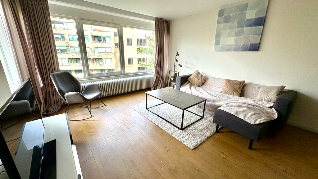 For rent: Flat Burgemeester Patijnlaan in Den Haag