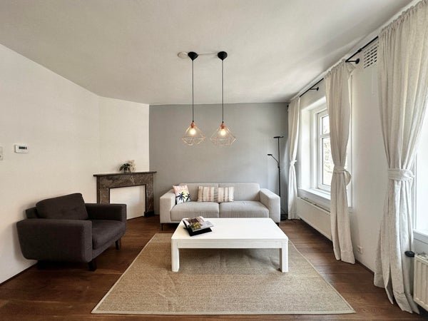 For rent: Flat Bonairestraat in Amsterdam