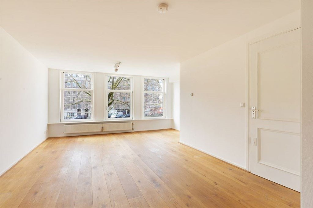 For rent: Flat Da Costakade in Amsterdam