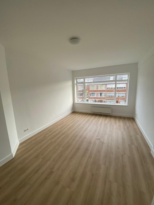 For rent: Flat Maasstraat in Amsterdam