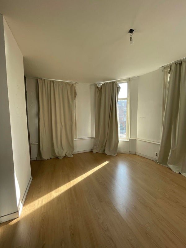 For rent: Room 1e Middellandstraat in Rotterdam