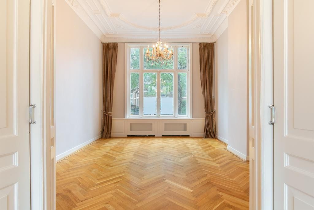 Adelheidstraat 1