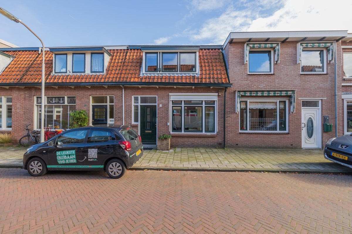 For rent: House Van ‘t Hoffstraat 18 in Haarlem