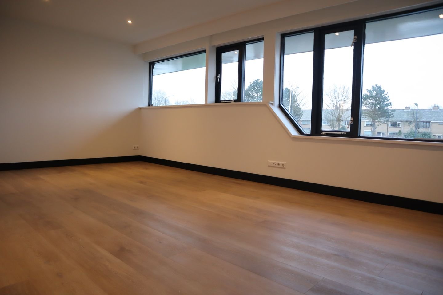 Titanialaan 11-D