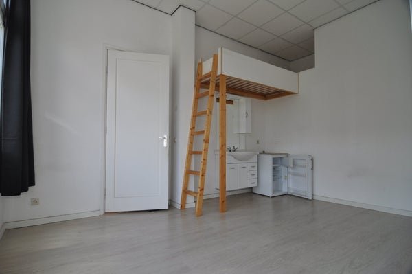 For rent: Room Academiesingel in Breda