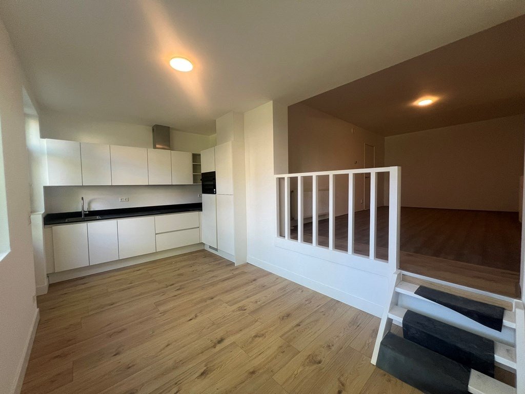 For rent: Flat Brussestraat 16 A in Rotterdam
