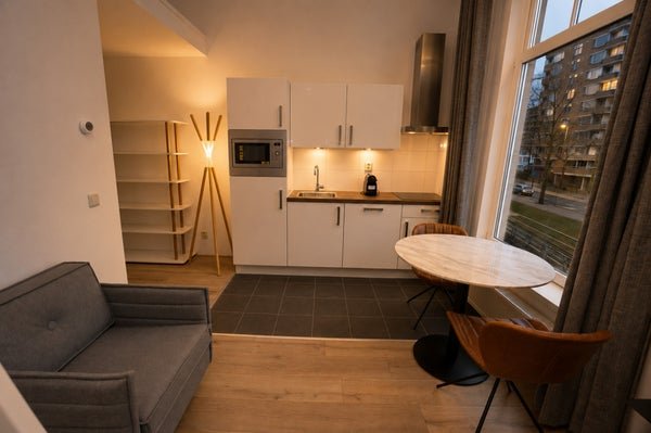 For rent: Studio Eendrachtsweg in Rotterdam