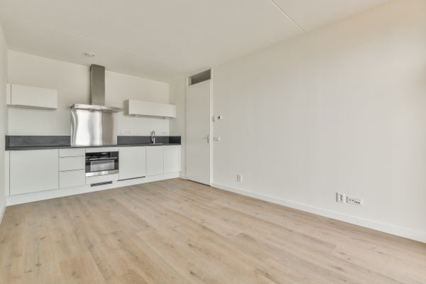 For rent: Flat Marius Bauerstraat 30 6 in Amsterdam