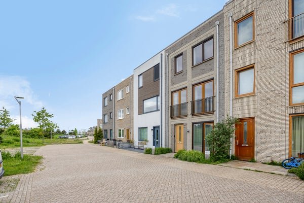 For rent: Flat Abebe Bikilastraat 26 in Almere