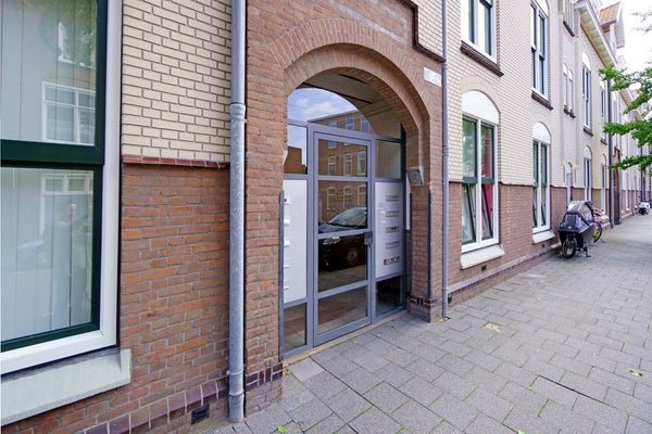 For rent: Flat Fahrenheitstraat 111 in Den Haag