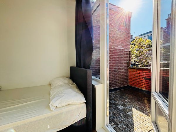 For rent: Flat Ripperdastraat 50 Achterzijde in Den Haag