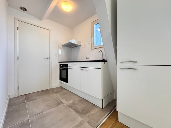 For rent: Studio Zwederstraat 65 A-02 in Rotterdam