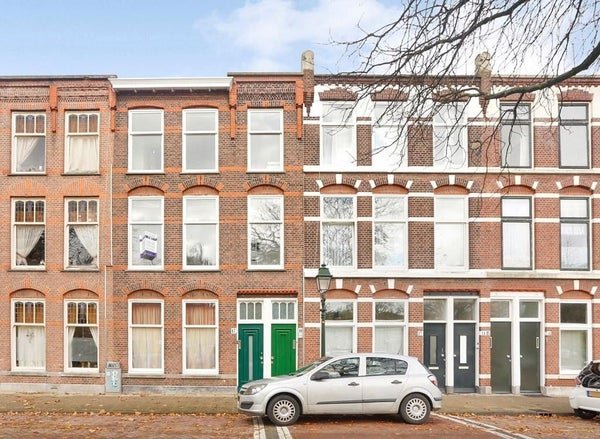 For rent: Flat Newtonplein in Den Haag