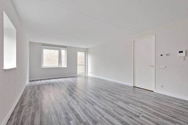 For rent: Flat 1e Lulofsdwarsstraat 16 F in Den Haag