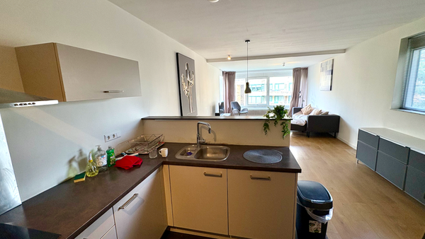 For rent: Flat Burgemeester Patijnlaan in Den Haag