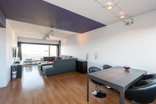For rent: Flat Burgemeester Hogguerstraat 321 in Amsterdam
