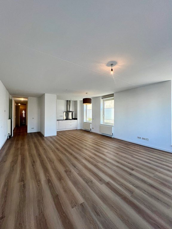 For rent: Flat V.O.C.-plein in Rotterdam