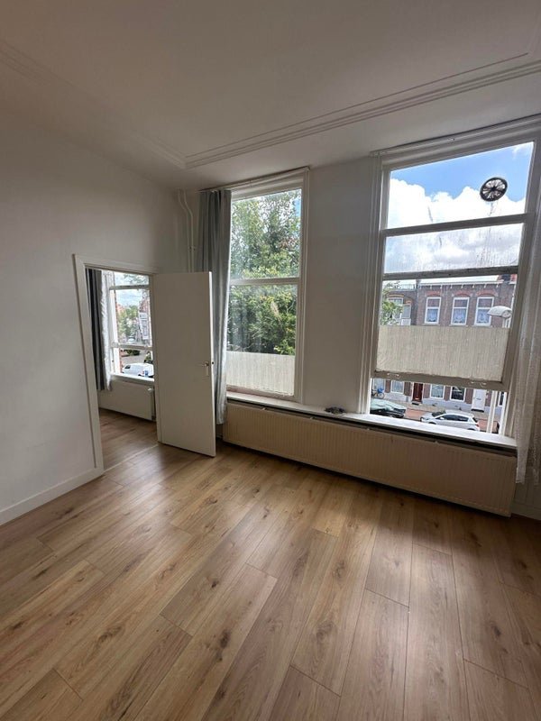 For rent: Studio Valkenboslaan in Den Haag