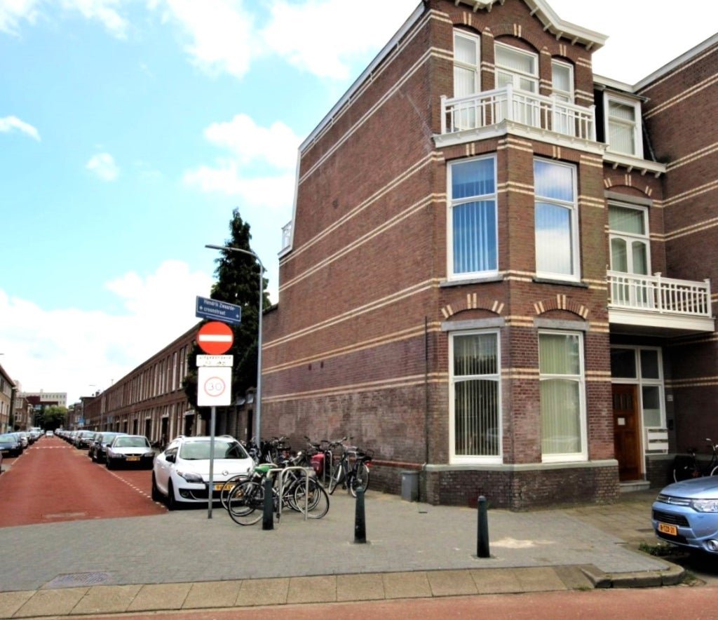 For rent: Flat Juliana van Stolberglaan in Den Haag
