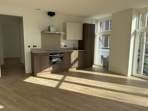 For rent: Flat Zoutmanstraat 44 E in Den Haag