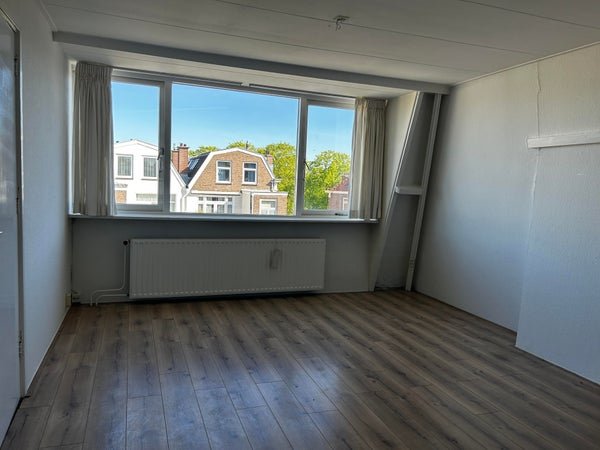 For rent: Flat Obrechtstraat in Den Haag