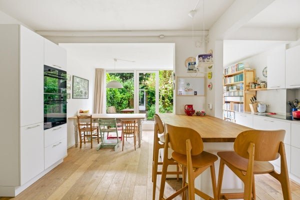 For rent: Flat Mezenstraat 40 in Amsterdam
