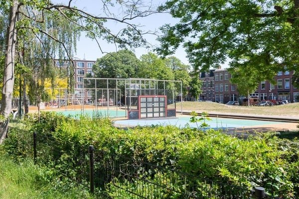For rent: Flat Newtonplein in Den Haag