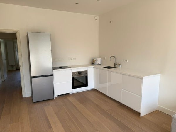 For rent: Flat Van Ostadestraat in Amsterdam