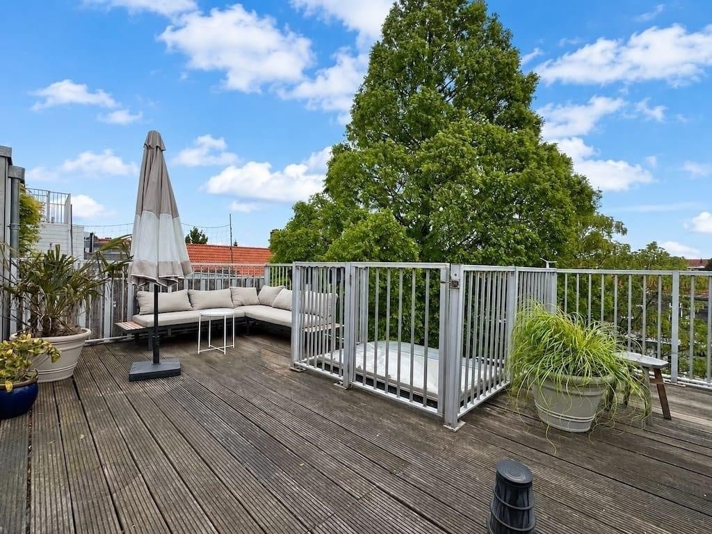 For rent: Flat Paramaribostraat in Amsterdam
