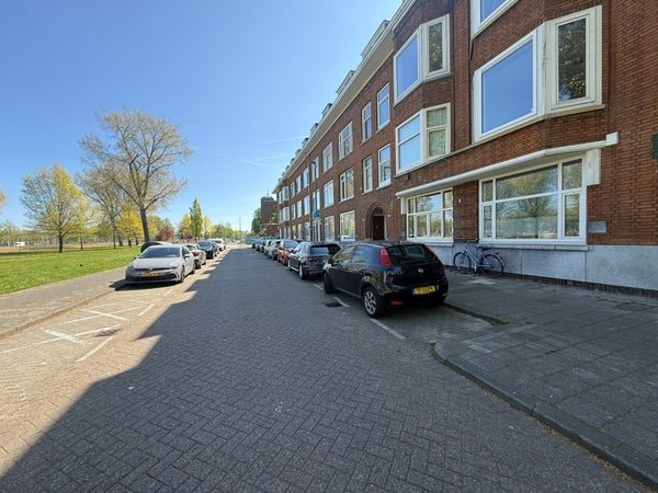 For rent: Room West-Varkenoordseweg in Rotterdam