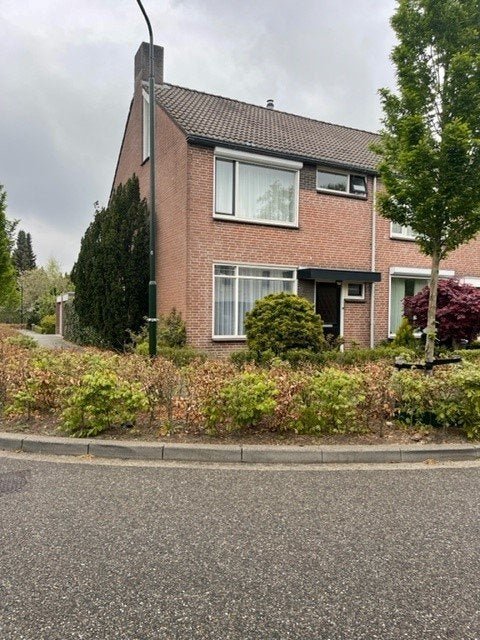 For rent: House Ekenrooisestraat 21 in Waalre