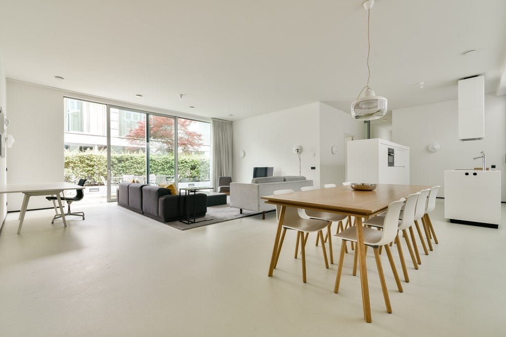 For rent: Flat Valkenburgerstraat in Amsterdam