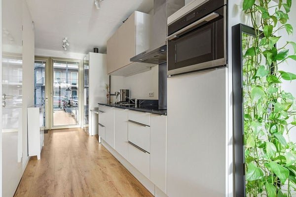 For rent: Flat Delflandlaan in Amsterdam