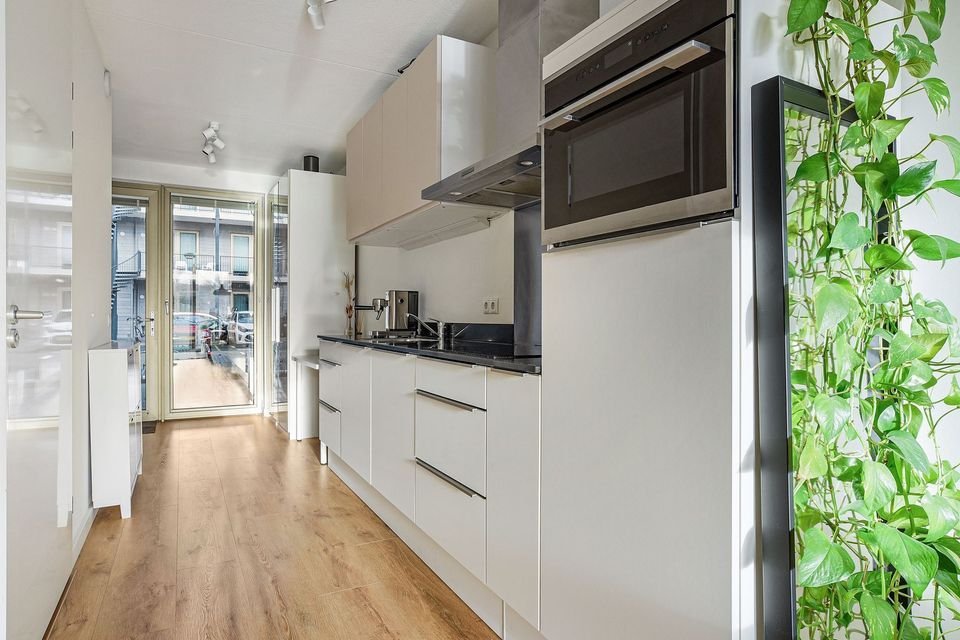 For rent: Flat Delflandlaan in Amsterdam
