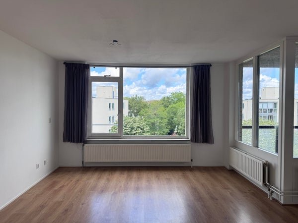 For rent: Flat Aartsbisschop Romerostraat 189 in Utrecht