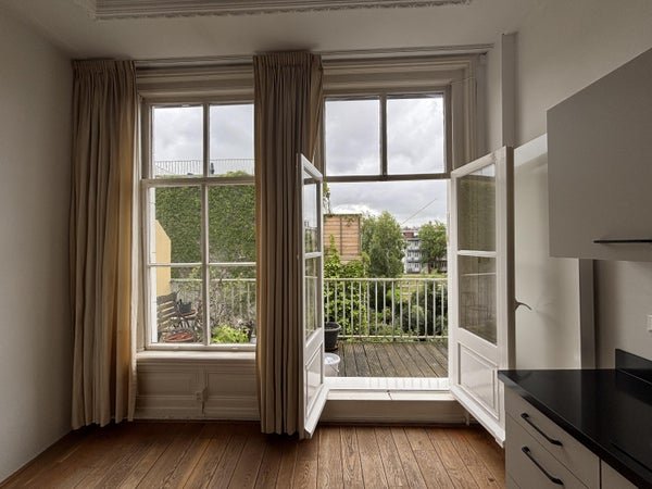 For rent: Flat Tweede Constantijn Huygensstraat 59 3 in Amsterdam