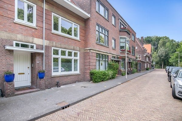 For rent: House Burnierstraat 44 in Den Haag